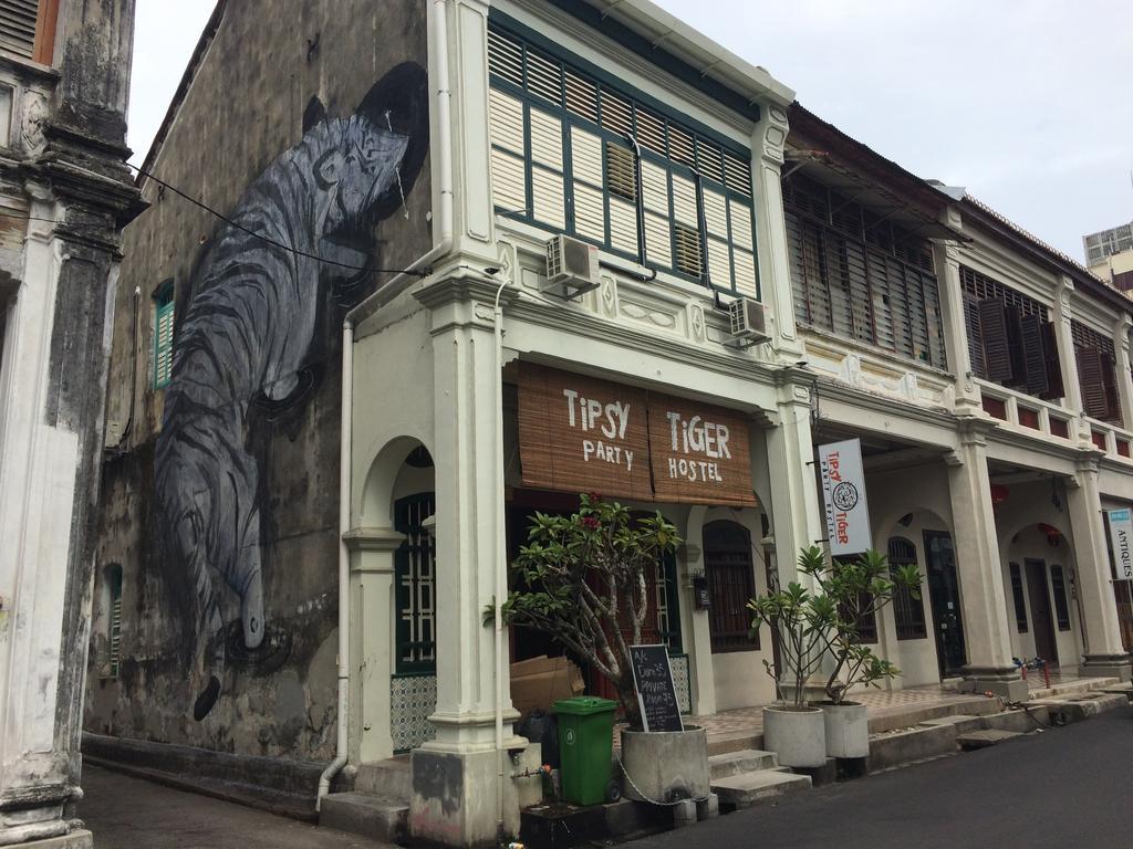 Tipsy Tiger Party Hostel George Town Extérieur photo