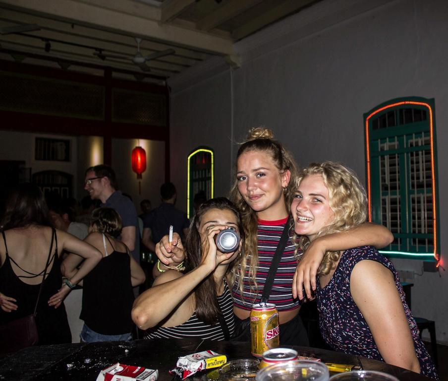 Tipsy Tiger Party Hostel George Town Extérieur photo