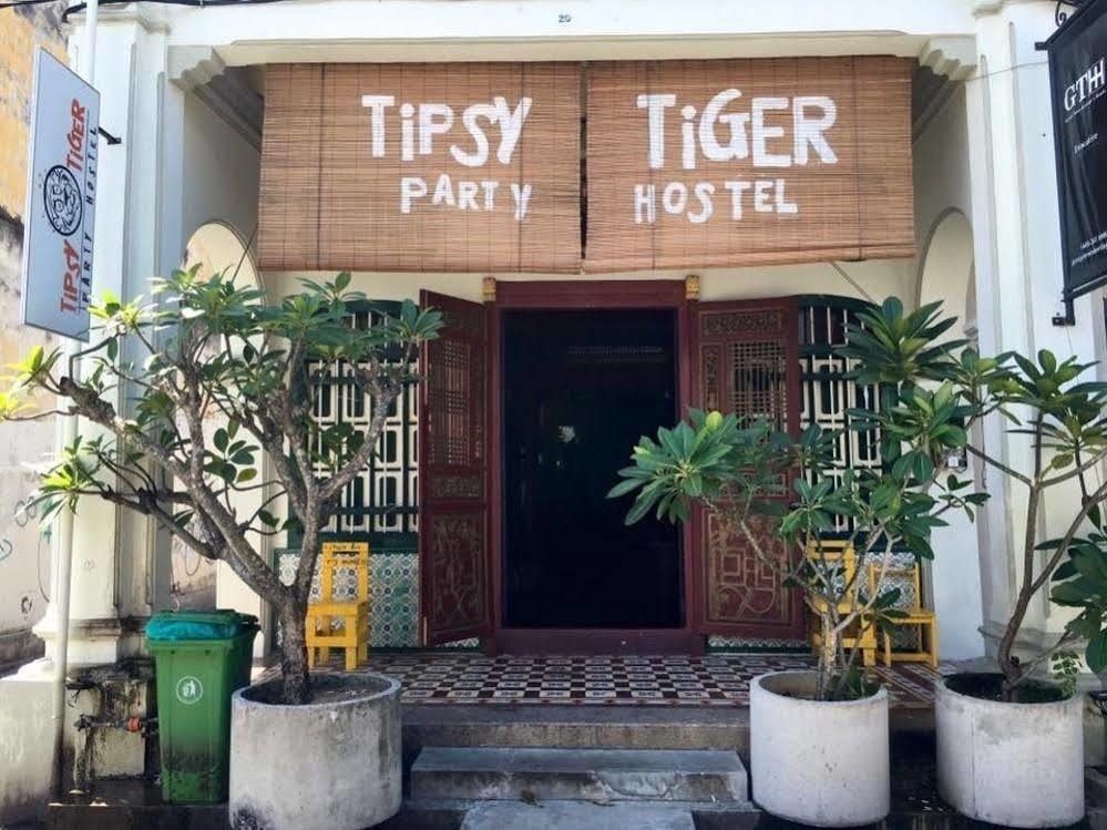 Tipsy Tiger Party Hostel George Town Extérieur photo